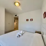 Apartamentos Apolo16